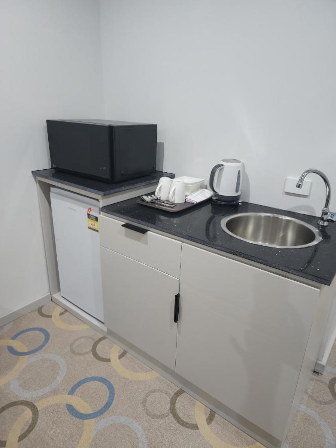 Vualiku Hotel & Apartments Нанди Экстерьер фото