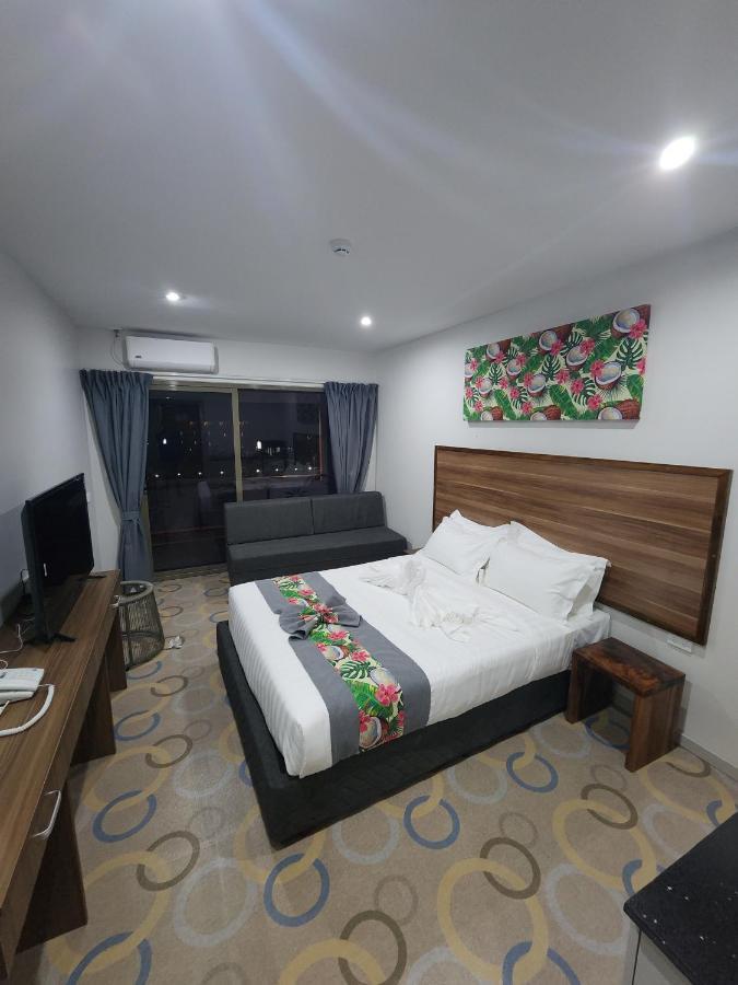 Vualiku Hotel & Apartments Нанди Экстерьер фото