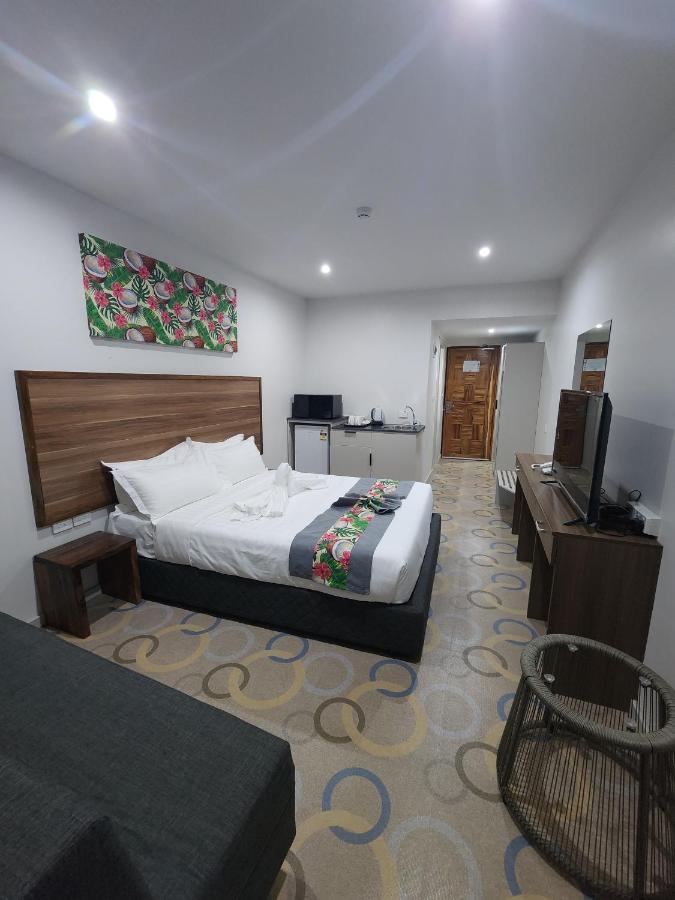 Vualiku Hotel & Apartments Нанди Экстерьер фото